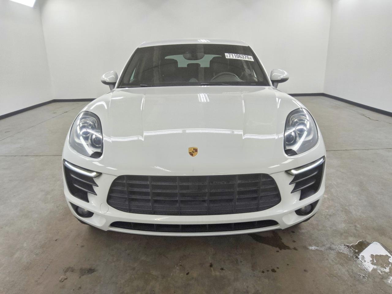 2015 Porsche Macan S photo