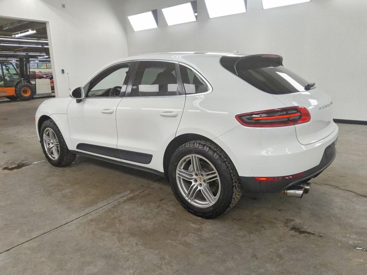 2015 Porsche Macan S photo